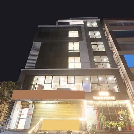 Super Townhouse Rcc Pride 호텔 하이데라바드 외부 사진